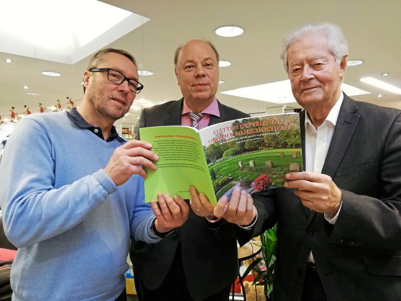 Buchpräsentation „Stätten des Friedens und der Menschlichkeit“