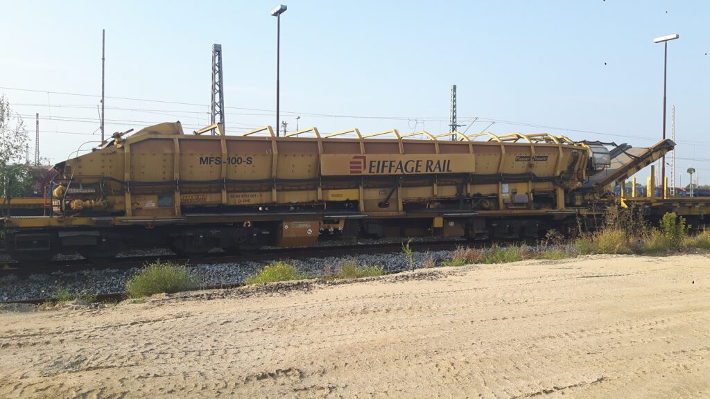 Eiffage Rail Komprimiert