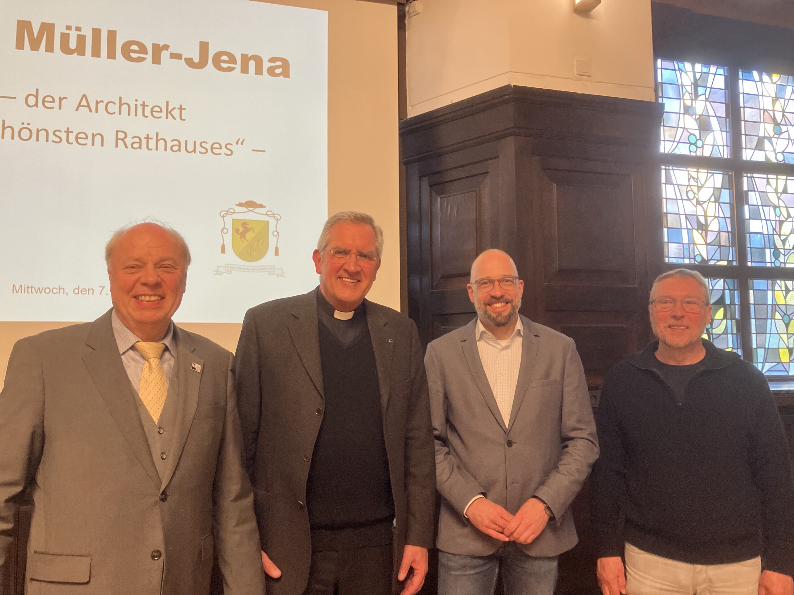 20250507 125J Rathaus